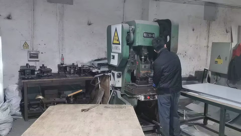 Photo 4 of Bindose's factory