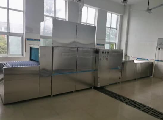 Lavavajillas de Cesta Transportadora con Secado HT-L181H – Capacidad 200 racks/hora – Función de Sec